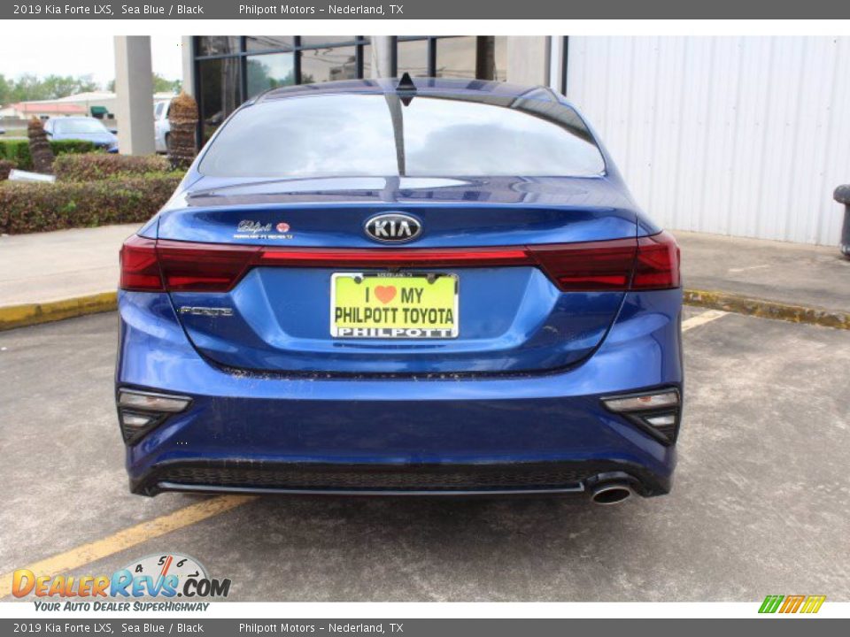 2019 Kia Forte LXS Sea Blue / Black Photo #6