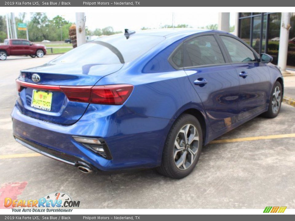 2019 Kia Forte LXS Sea Blue / Black Photo #7