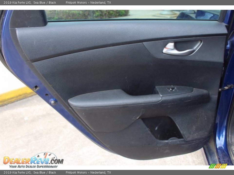 2019 Kia Forte LXS Sea Blue / Black Photo #18