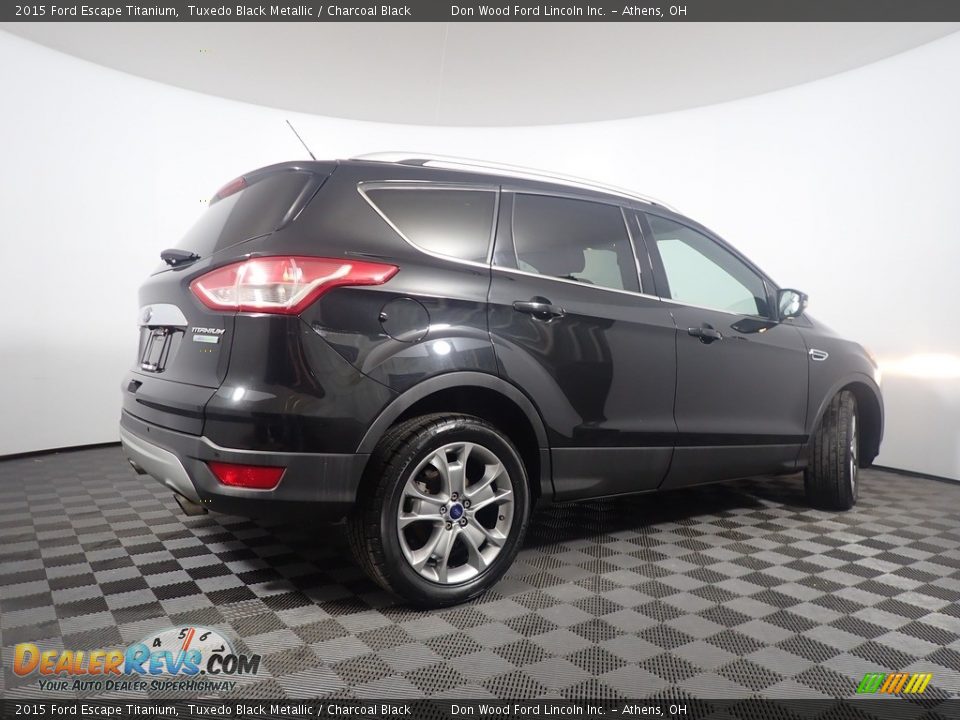 2015 Ford Escape Titanium Tuxedo Black Metallic / Charcoal Black Photo #18