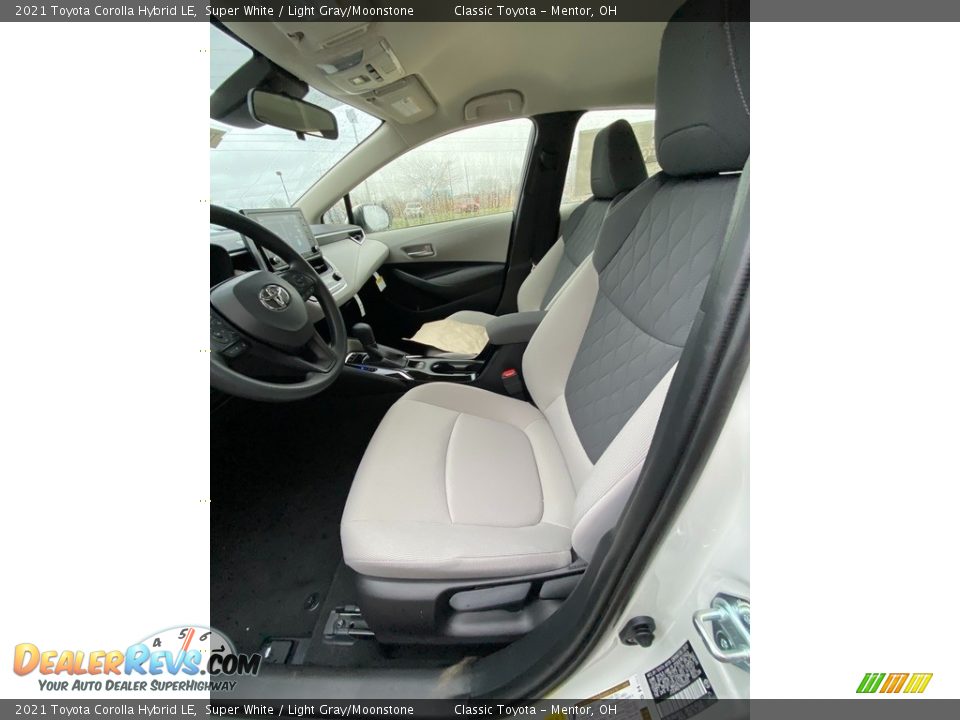 2021 Toyota Corolla Hybrid LE Super White / Light Gray/Moonstone Photo #2