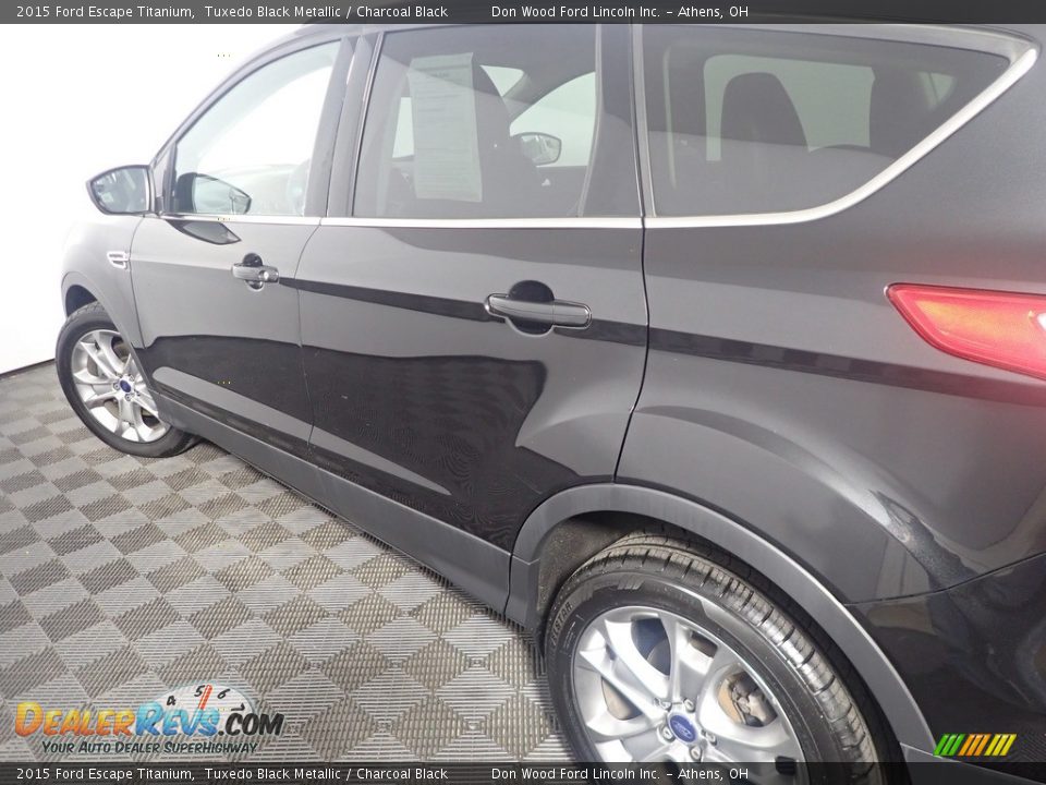 2015 Ford Escape Titanium Tuxedo Black Metallic / Charcoal Black Photo #20