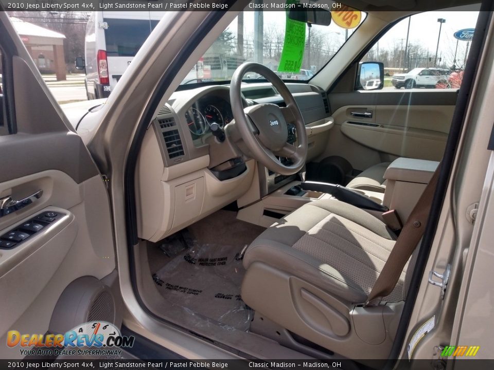 2010 Jeep Liberty Sport 4x4 Light Sandstone Pearl / Pastel Pebble Beige Photo #13
