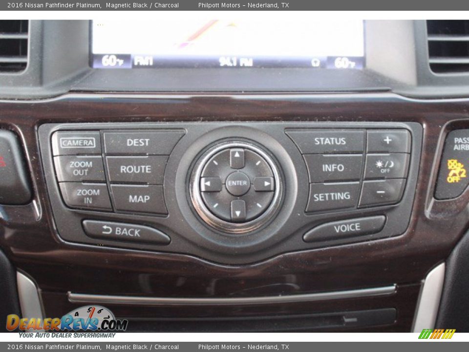 Controls of 2016 Nissan Pathfinder Platinum Photo #16