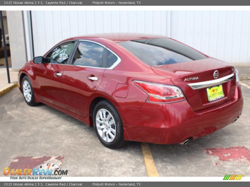 2015 Nissan Altima 2.5 S Cayenne Red / Charcoal Photo #5