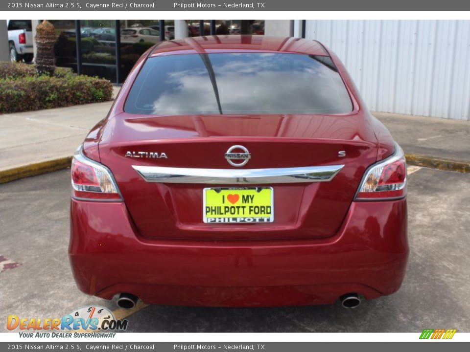 2015 Nissan Altima 2.5 S Cayenne Red / Charcoal Photo #6