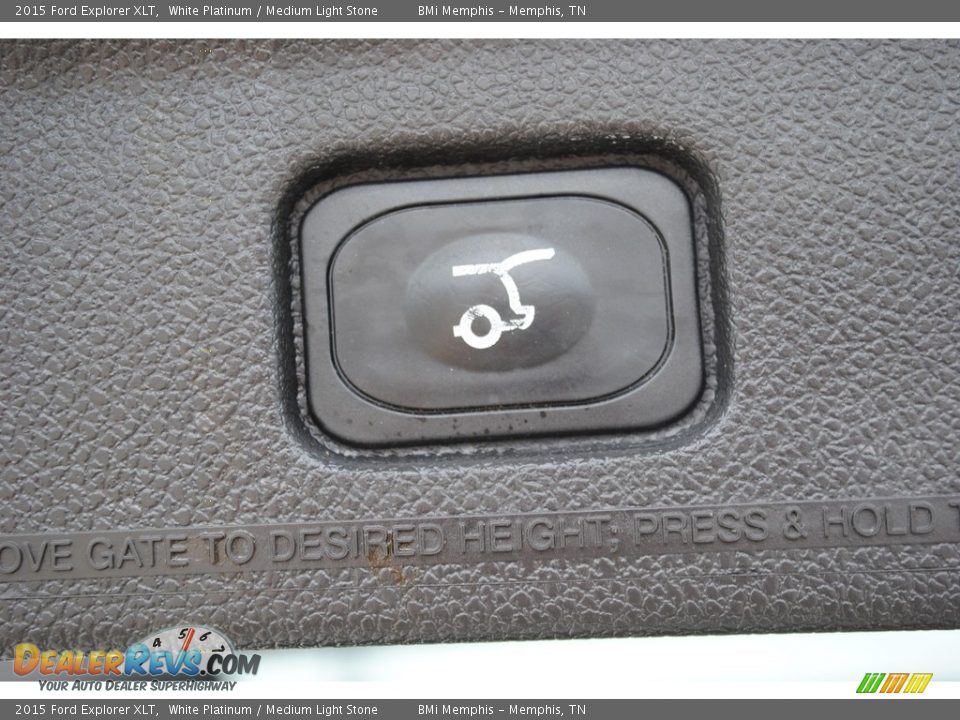 2015 Ford Explorer XLT White Platinum / Medium Light Stone Photo #33
