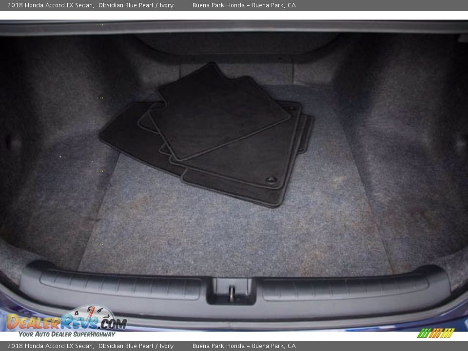 2018 Honda Accord LX Sedan Obsidian Blue Pearl / Ivory Photo #22