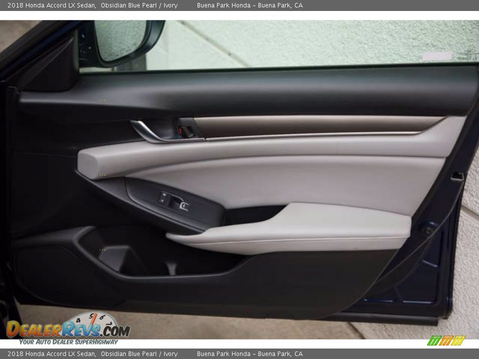 2018 Honda Accord LX Sedan Obsidian Blue Pearl / Ivory Photo #34