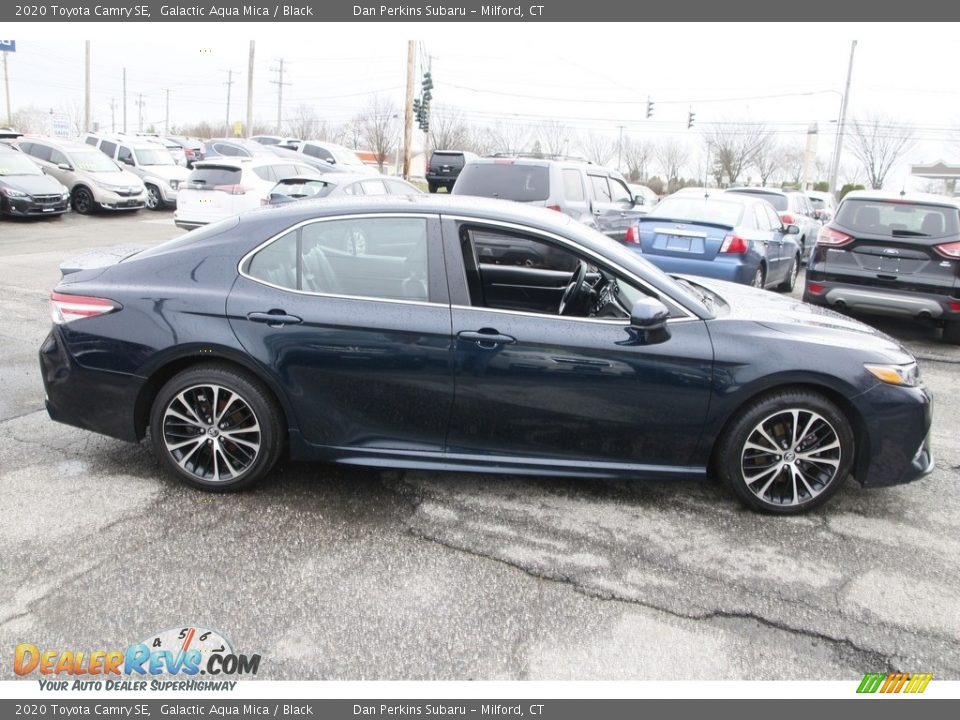 2020 Toyota Camry SE Galactic Aqua Mica / Black Photo #4