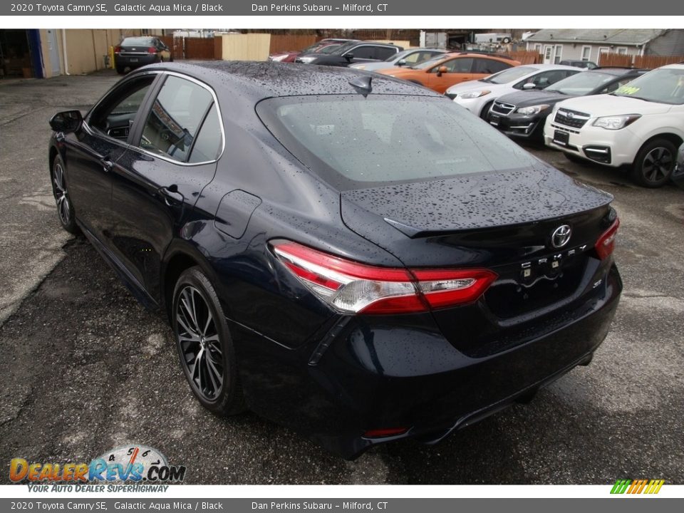 2020 Toyota Camry SE Galactic Aqua Mica / Black Photo #7