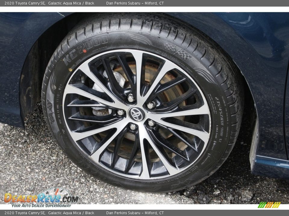 2020 Toyota Camry SE Galactic Aqua Mica / Black Photo #21