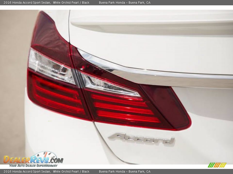 2016 Honda Accord Sport Sedan White Orchid Pearl / Black Photo #10