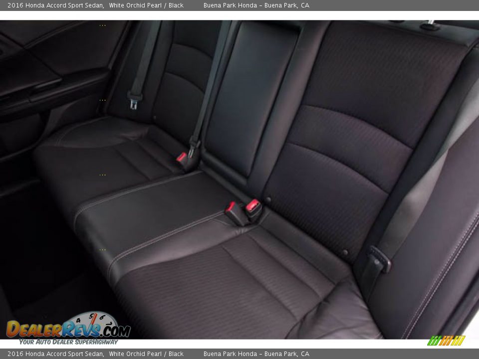 2016 Honda Accord Sport Sedan White Orchid Pearl / Black Photo #16