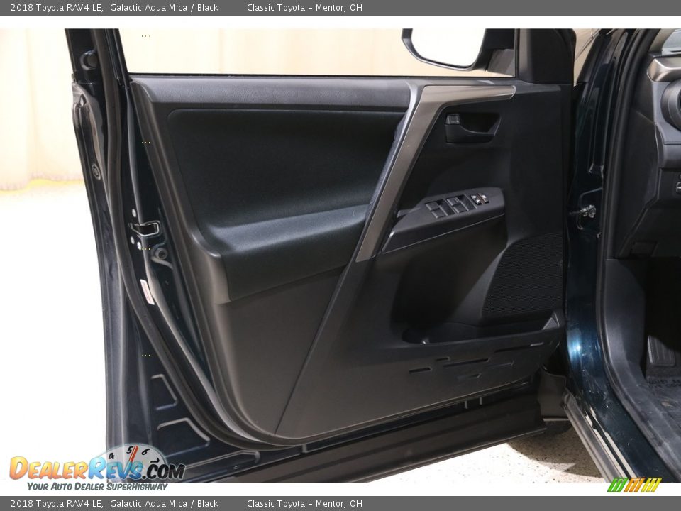 2018 Toyota RAV4 LE Galactic Aqua Mica / Black Photo #4