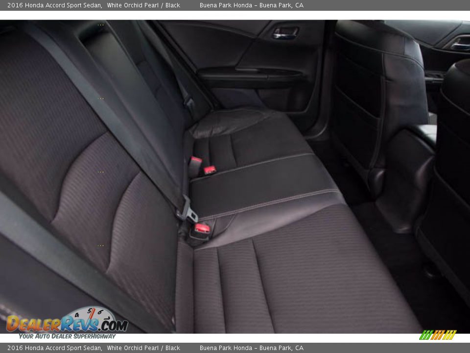 2016 Honda Accord Sport Sedan White Orchid Pearl / Black Photo #18