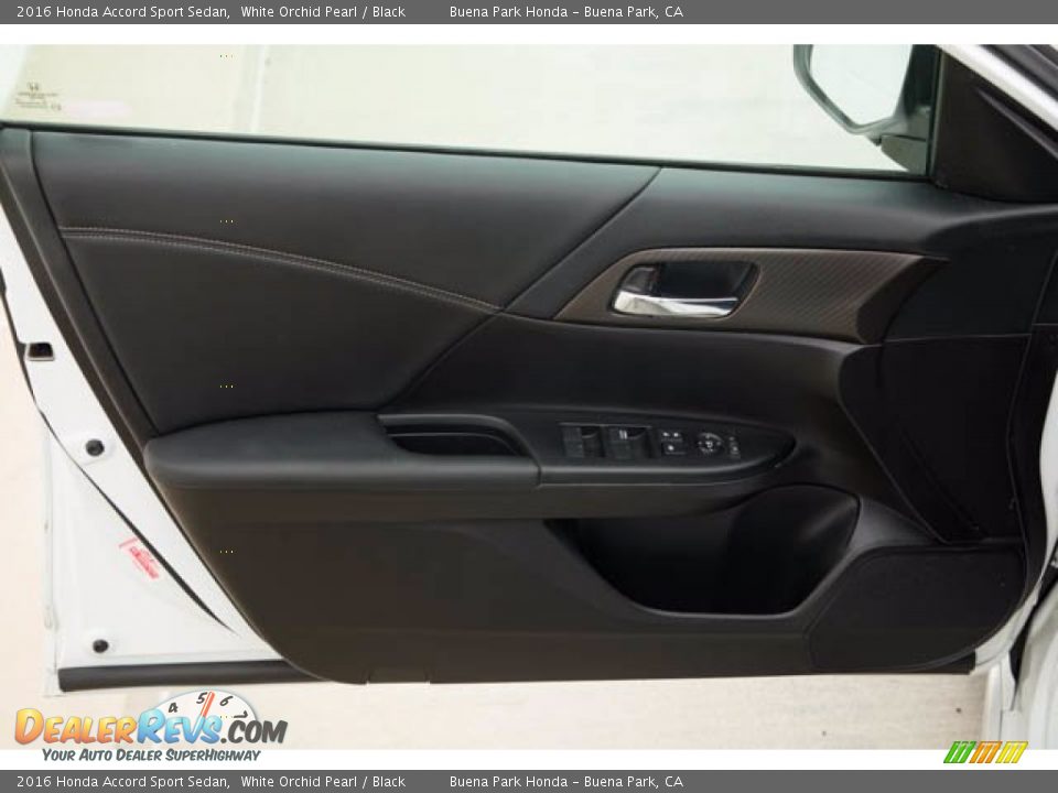 2016 Honda Accord Sport Sedan White Orchid Pearl / Black Photo #25