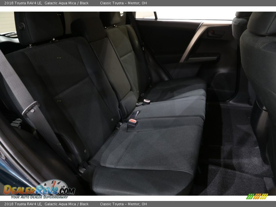 2018 Toyota RAV4 LE Galactic Aqua Mica / Black Photo #15