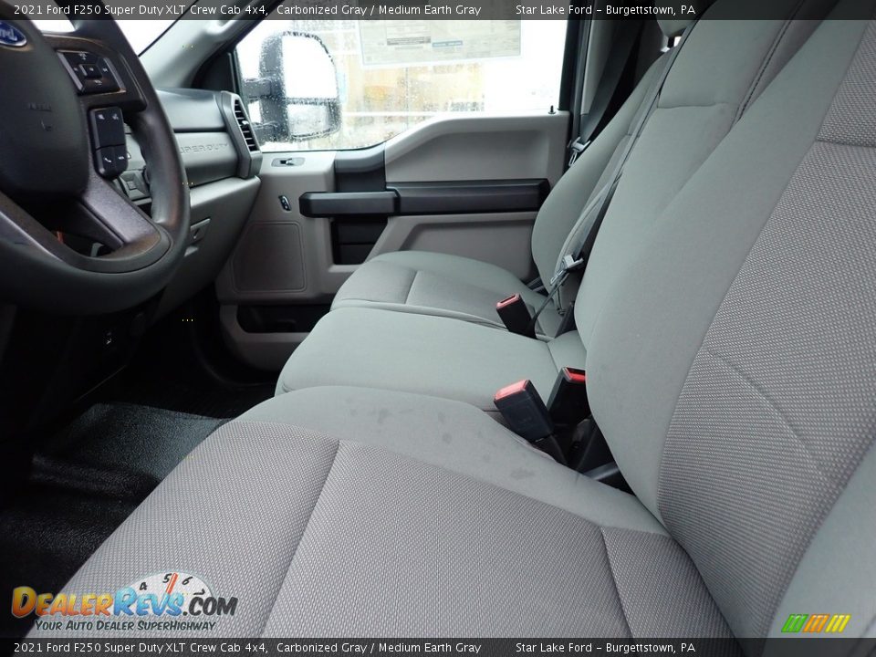 Front Seat of 2021 Ford F250 Super Duty XLT Crew Cab 4x4 Photo #9