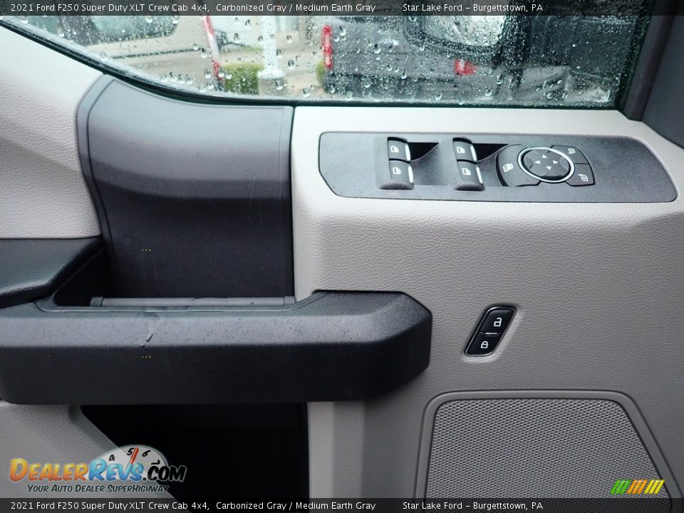 Door Panel of 2021 Ford F250 Super Duty XLT Crew Cab 4x4 Photo #13