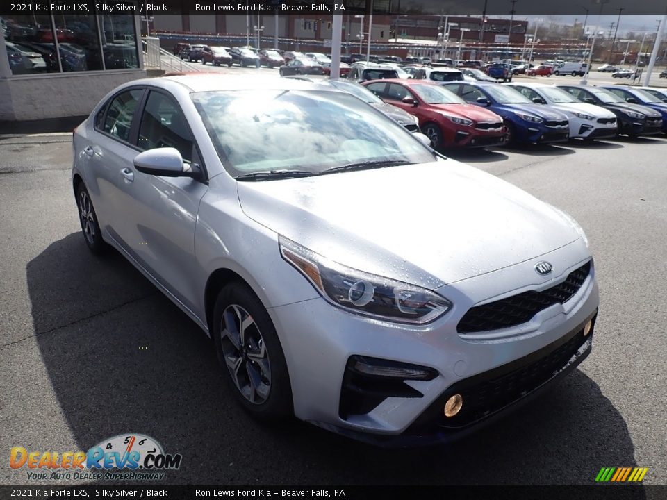 2021 Kia Forte LXS Silky Silver / Black Photo #3