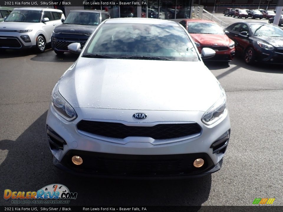 2021 Kia Forte LXS Silky Silver / Black Photo #4