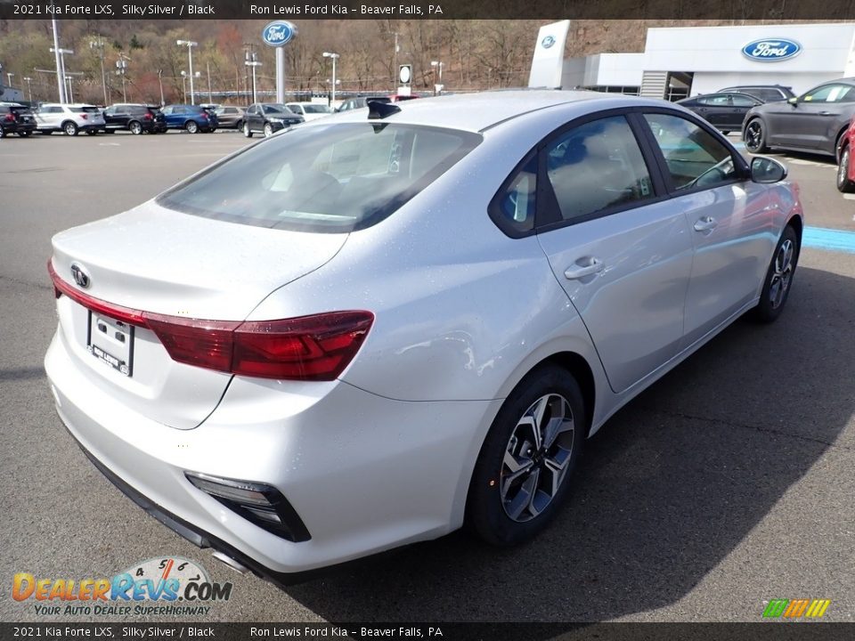 2021 Kia Forte LXS Silky Silver / Black Photo #9