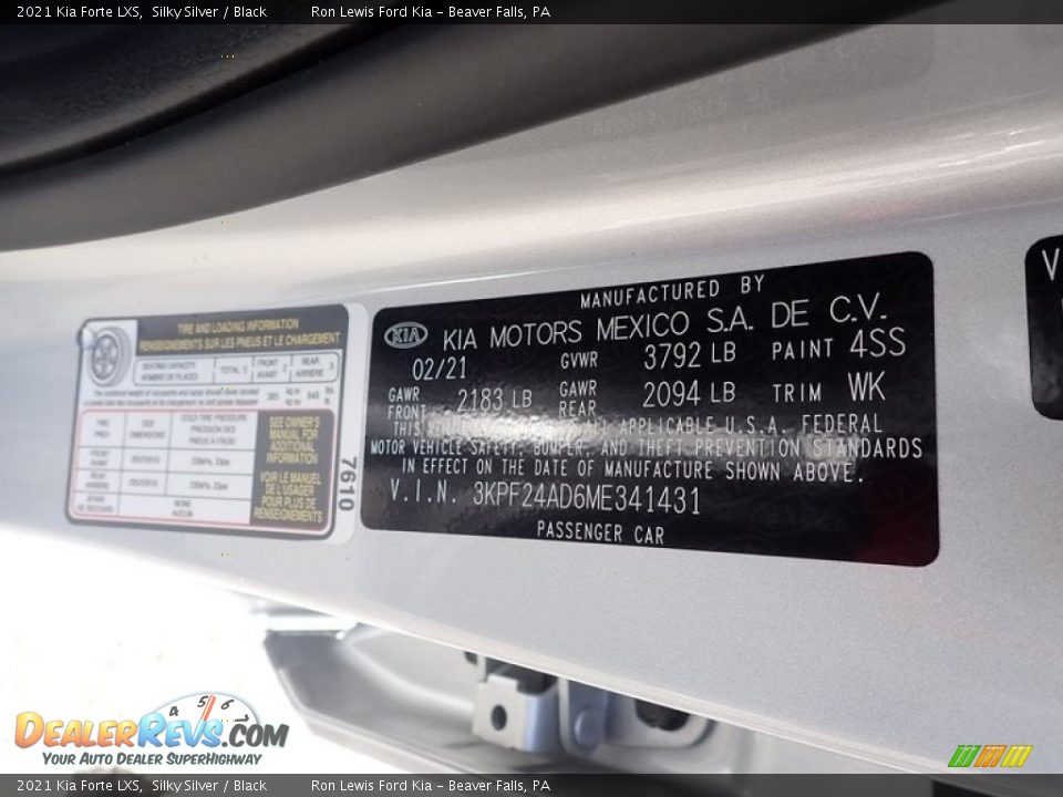 2021 Kia Forte LXS Silky Silver / Black Photo #16
