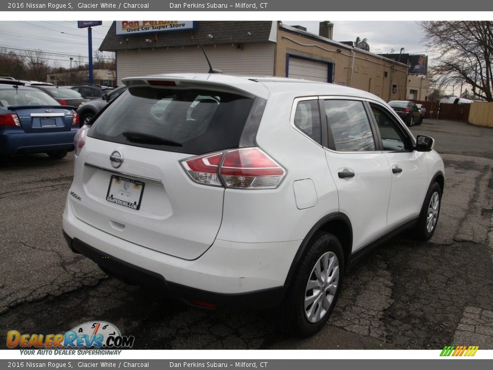 2016 Nissan Rogue S Glacier White / Charcoal Photo #5