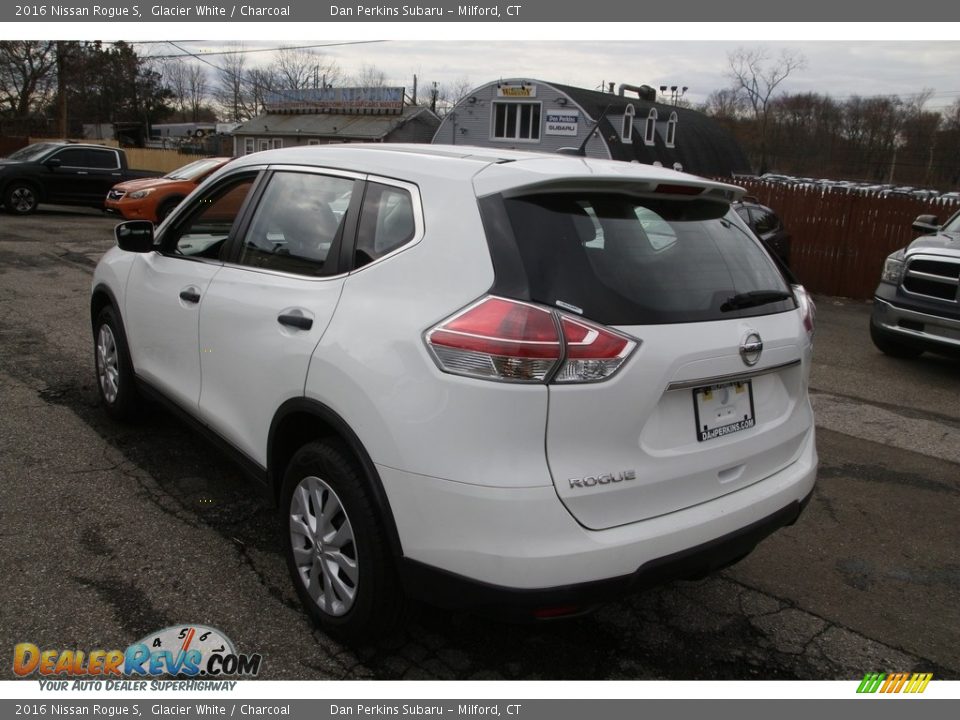 2016 Nissan Rogue S Glacier White / Charcoal Photo #7