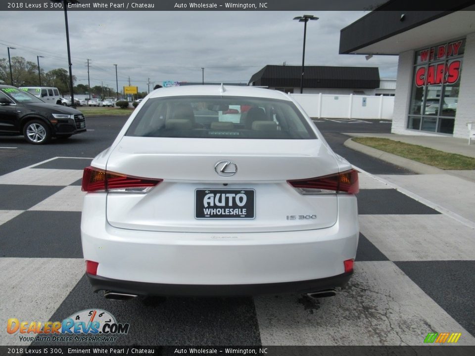 2018 Lexus IS 300 Eminent White Pearl / Chateau Photo #4