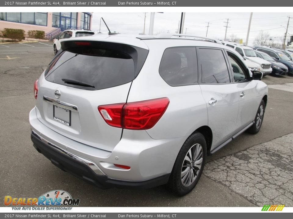 2017 Nissan Pathfinder SL 4x4 Brilliant Silver / Charcoal Photo #5