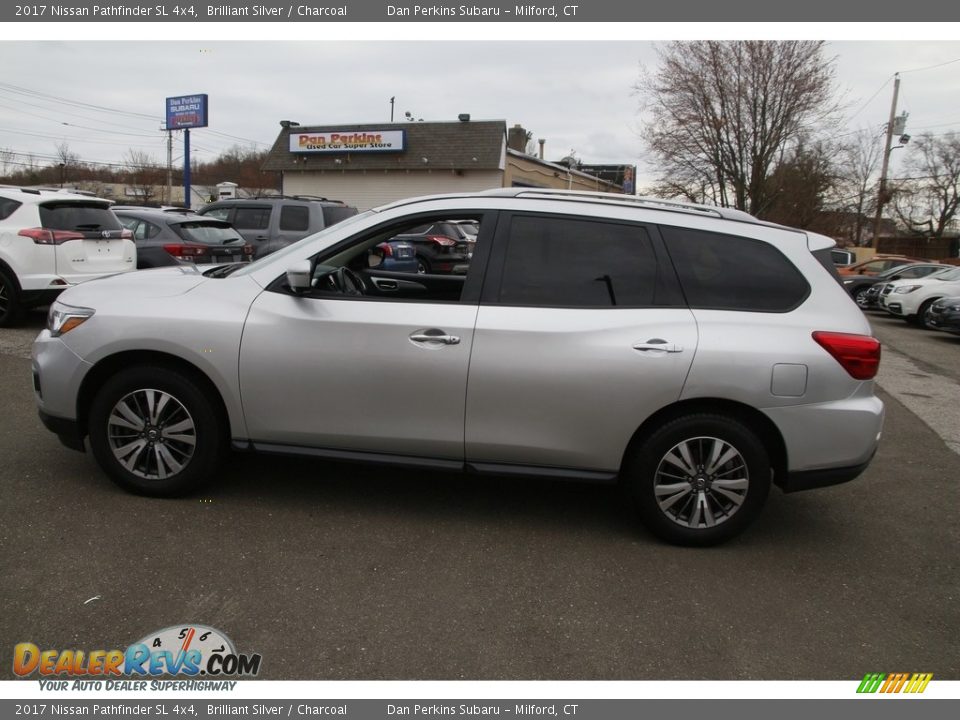 2017 Nissan Pathfinder SL 4x4 Brilliant Silver / Charcoal Photo #8