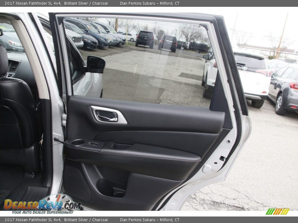2017 Nissan Pathfinder SL 4x4 Brilliant Silver / Charcoal Photo #14