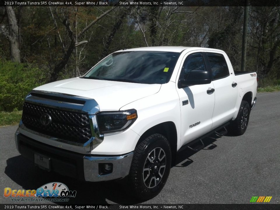 2019 Toyota Tundra SR5 CrewMax 4x4 Super White / Black Photo #3