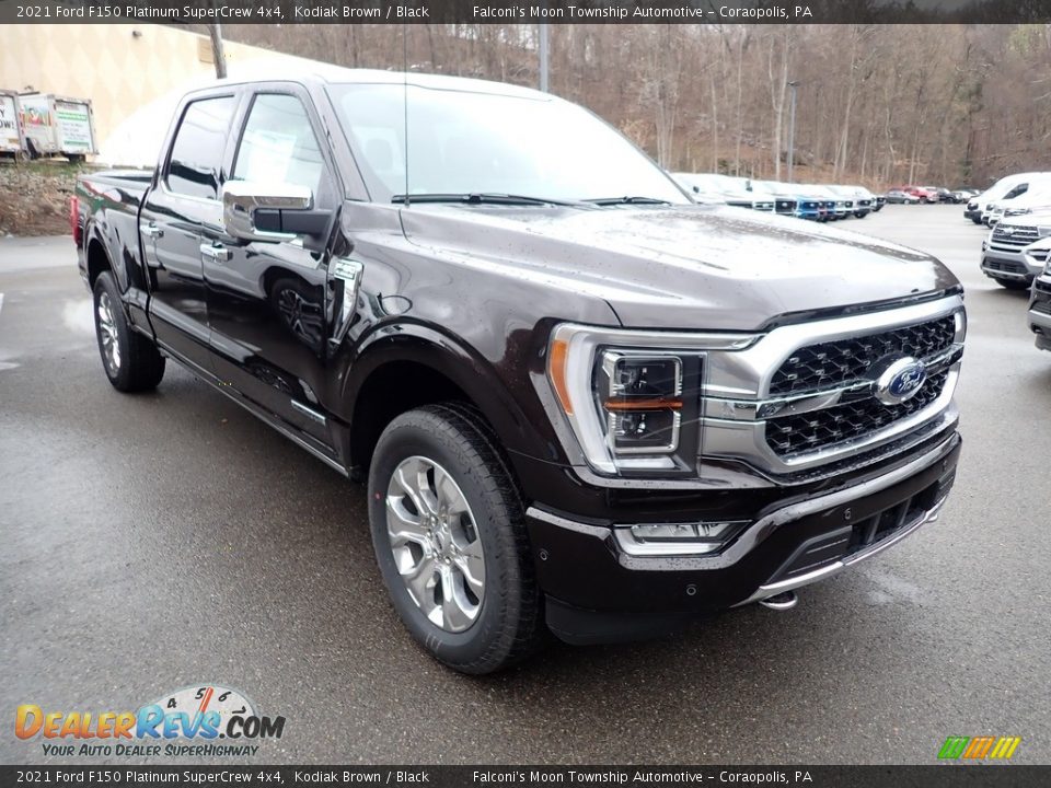 Front 3/4 View of 2021 Ford F150 Platinum SuperCrew 4x4 Photo #2