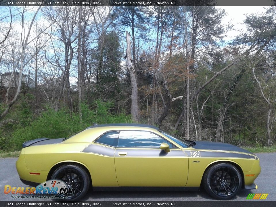 Gold Rush 2021 Dodge Challenger R/T Scat Pack Photo #5