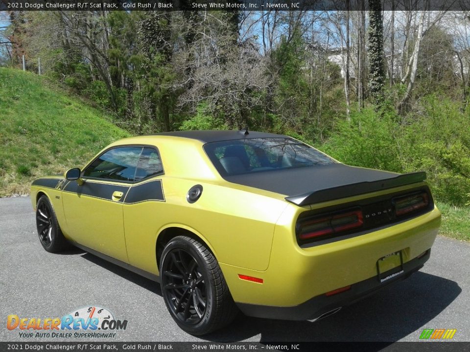 2021 Dodge Challenger R/T Scat Pack Gold Rush / Black Photo #8