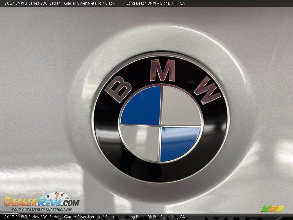2017 BMW 3 Series 330i Sedan Glacier Silver Metallic / Black Photo #10