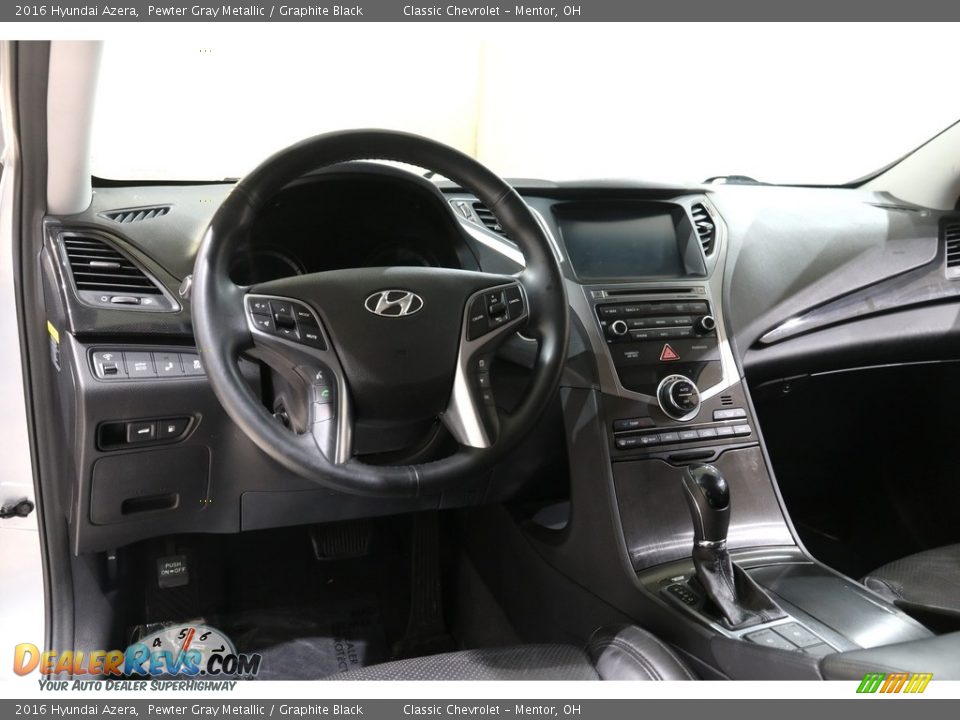 Dashboard of 2016 Hyundai Azera  Photo #6