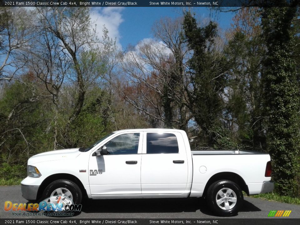 2021 Ram 1500 Classic Crew Cab 4x4 Bright White / Diesel Gray/Black Photo #1