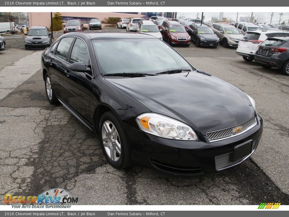 Front 3/4 View of 2016 Chevrolet Impala Limited LT Photo #3