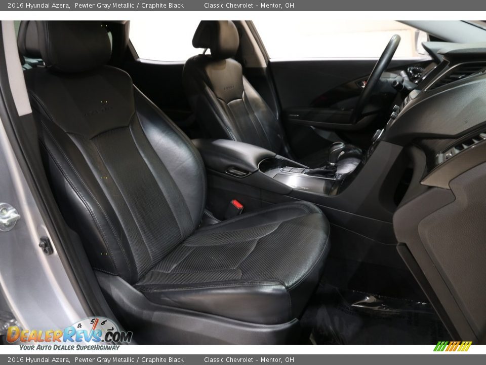 Front Seat of 2016 Hyundai Azera  Photo #17