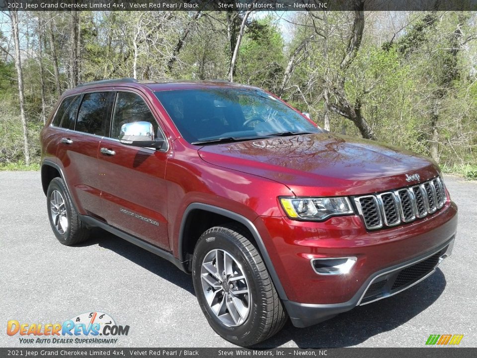 2021 Jeep Grand Cherokee Limited 4x4 Velvet Red Pearl / Black Photo #4