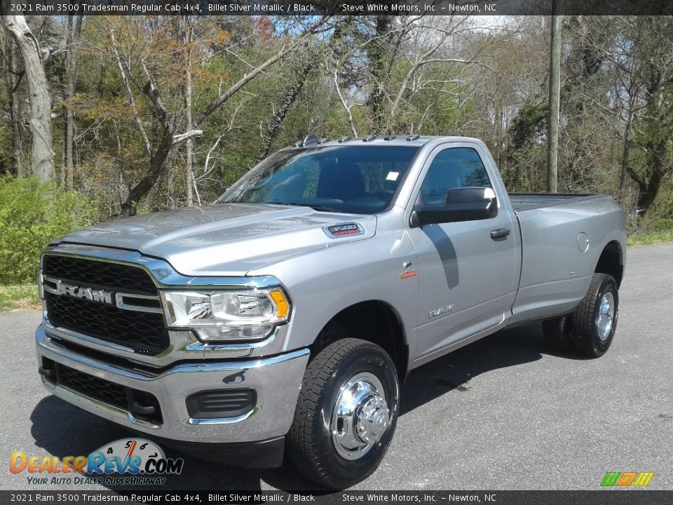 Front 3/4 View of 2021 Ram 3500 Tradesman Regular Cab 4x4 Photo #2