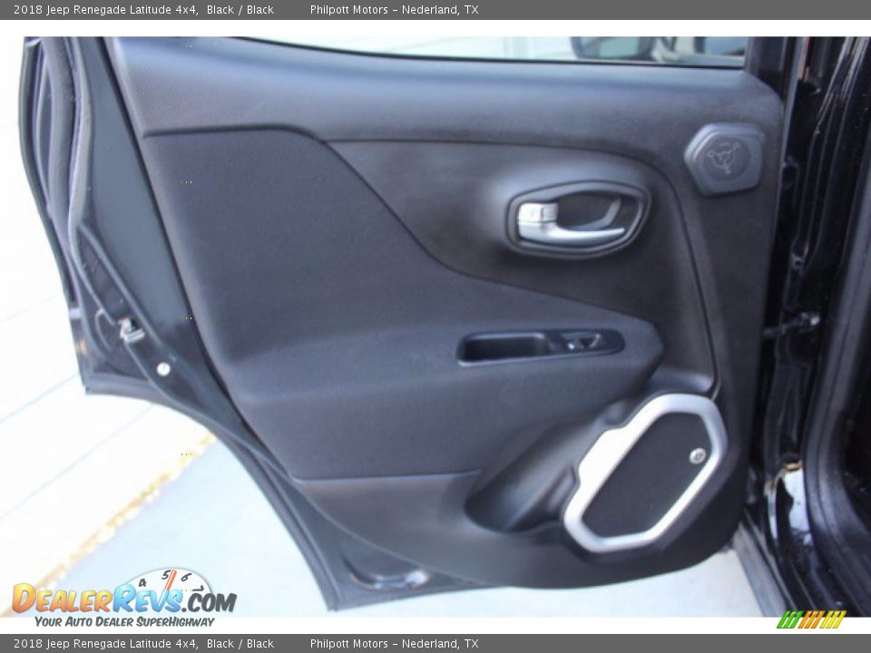 2018 Jeep Renegade Latitude 4x4 Black / Black Photo #24