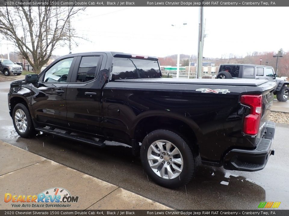 2020 Chevrolet Silverado 1500 Custom Double Cab 4x4 Black / Jet Black Photo #4