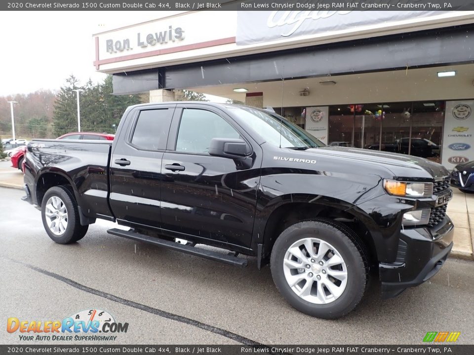 2020 Chevrolet Silverado 1500 Custom Double Cab 4x4 Black / Jet Black Photo #8