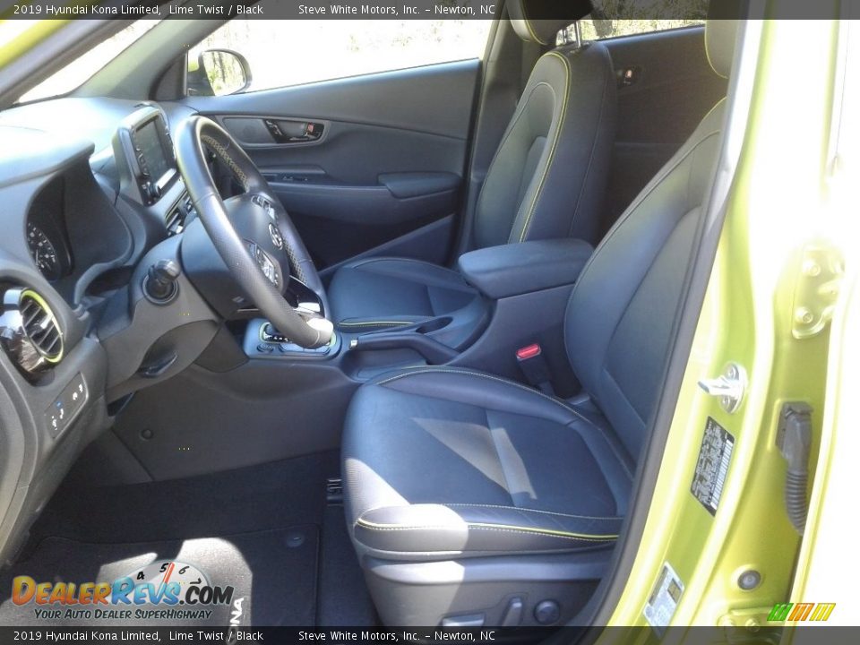 Front Seat of 2019 Hyundai Kona Limited Photo #13