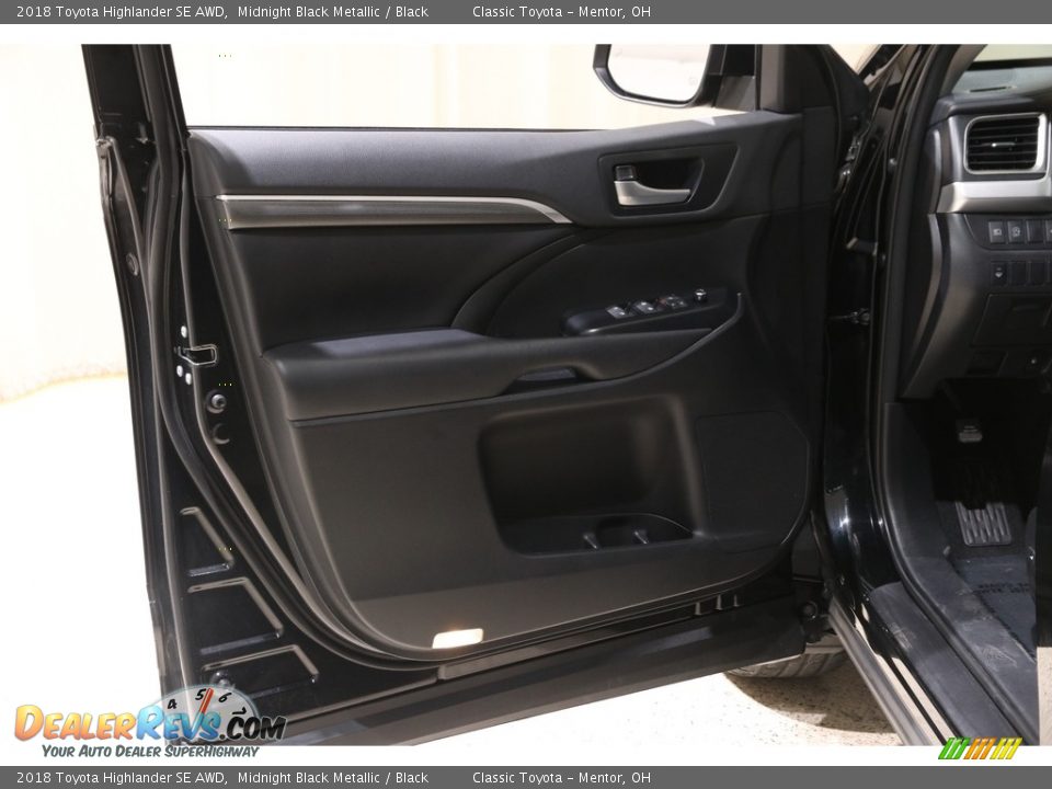 2018 Toyota Highlander SE AWD Midnight Black Metallic / Black Photo #4